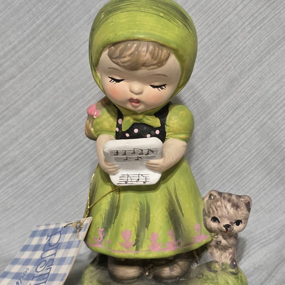 Vintage Rusties Caroler Girl Figurine – Adorable Porcelain Collectible